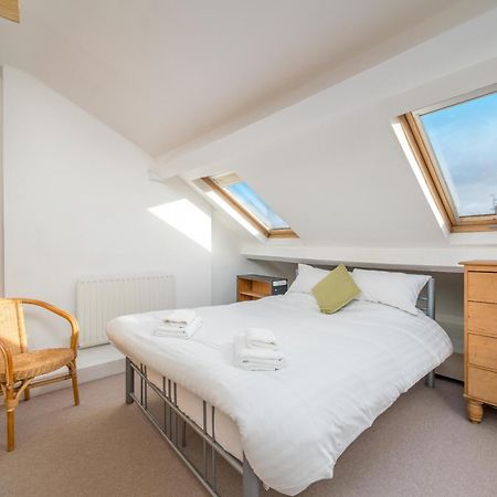 לונדון Cozy Maisonette Near Abbey Road מראה חיצוני תמונה