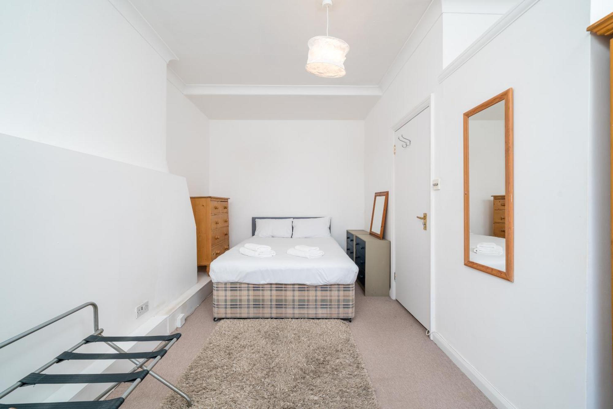 לונדון Cozy Maisonette Near Abbey Road מראה חיצוני תמונה