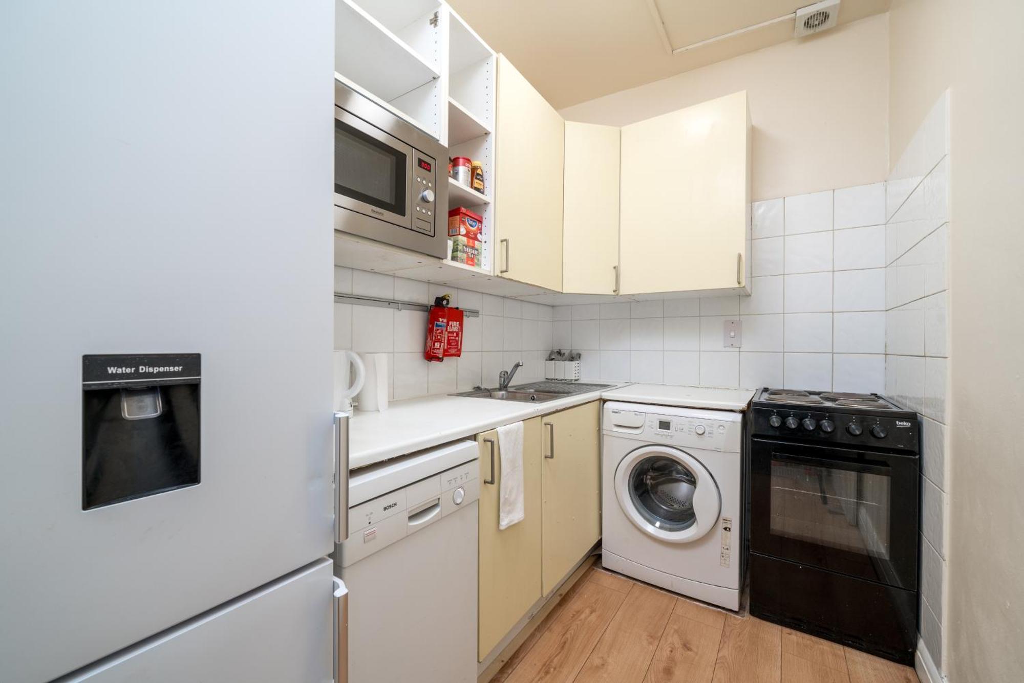 לונדון Cozy Maisonette Near Abbey Road מראה חיצוני תמונה