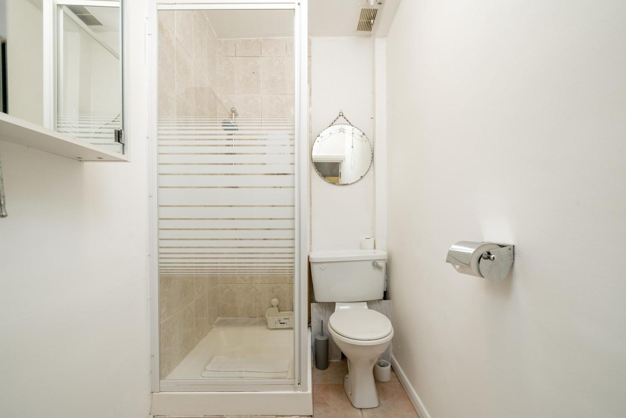 לונדון Cozy Maisonette Near Abbey Road מראה חיצוני תמונה